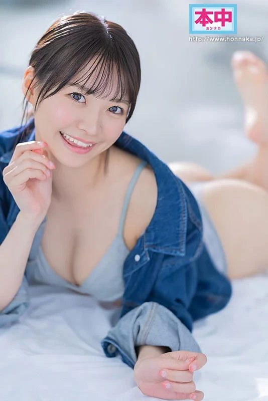 東條なつ はにかみ笑顔かわいい美少女が完全主観であなたを見つめて中出し誘導！至高の【顔面特化】オナニーサポート パッケージ画像 AVレビュー画像